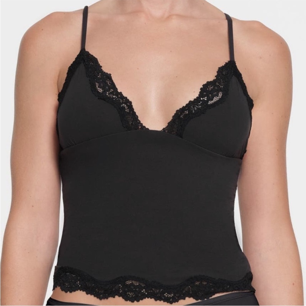 Skims Fits Everybody Lace Triangle Cami